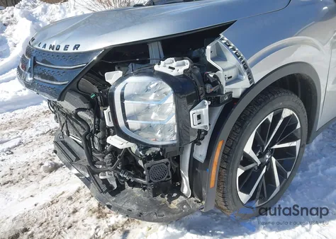 2025 Mitsubishi Outlander Phev Se S-Awc from USA, damaged, VIN JA4T5VA9XSZ012643